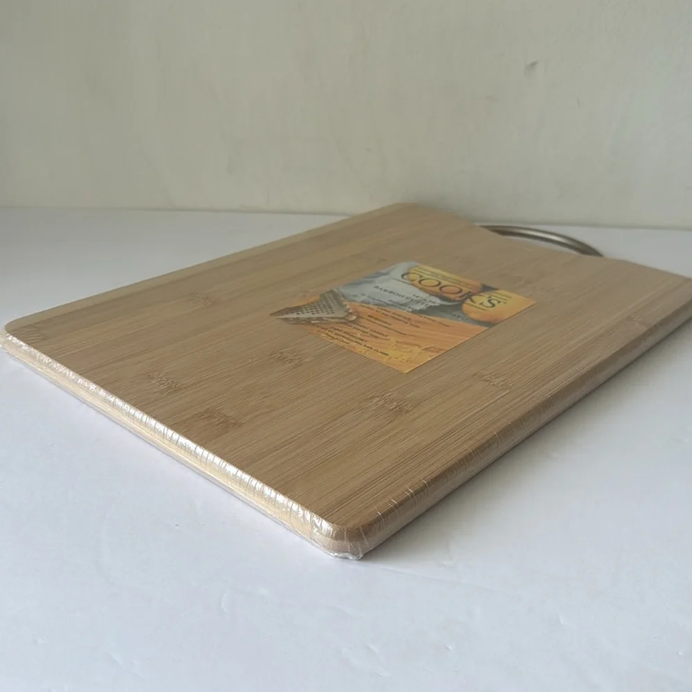 Cook’s bamboo cutting